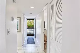 600 Neapolitan Way, Naples, FL 34103 - Photo 9