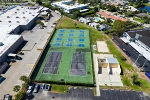 600 Neapolitan Way, Naples, FL 34103 - Photo 49