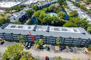 600 Neapolitan Way, Naples, FL 34103 - Photo 5