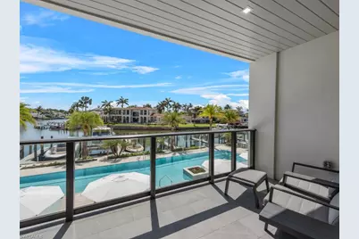 1820 Gulf Shore Blvd N #202, Naples, FL 34102 - Photo 9
