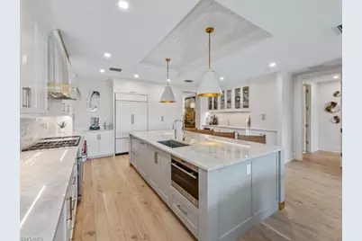 1820 Gulf Shore Blvd N #202, Naples, FL 34102 - Photo 13