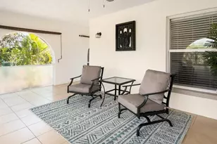 698 99th Ave N, Naples, FL 34108 - Photo 3