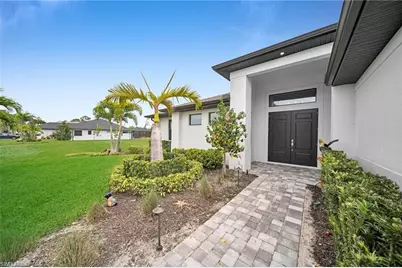 311 SE 14th St, Cape Coral, FL 33990 - Photo 5