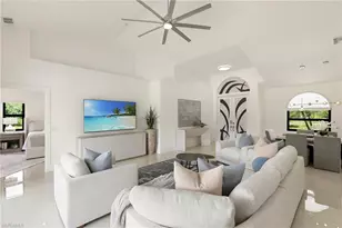 221 10th St SE, Naples, FL 34117 - Photo 5