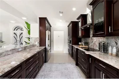 221 10th St SE, Naples, FL 34117 - Photo 13