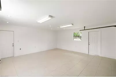 221 10th St SE, Naples, FL 34117 - Photo 33