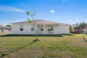 1719 NE 26th St, Cape Coral, FL 33909 - Photo 23