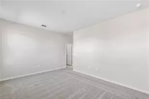 1719 NE 26th St, Cape Coral, FL 33909 - Photo 13