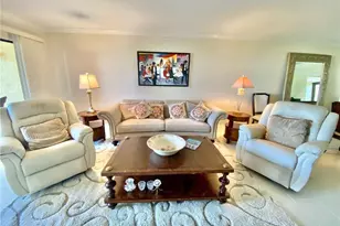 145 Cypress Way E, Naples, FL 34110 - Photo 5