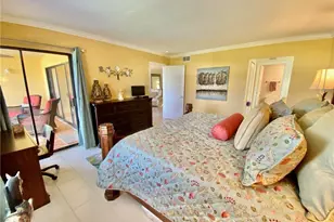 145 Cypress Way E, Naples, FL 34110 - Photo 9