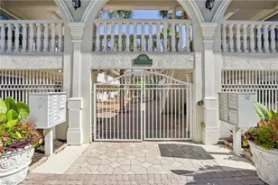 980 7th Ave S, Naples, FL 34102 - Photo 13