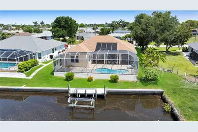 2010 SE 13th Ter, Cape Coral, FL 33990 - Photo 5