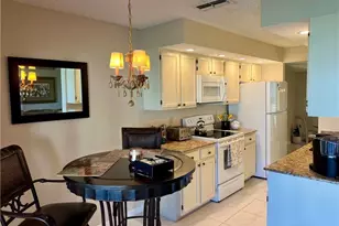 17240 Terraverde Cir, Fort Myers, FL 33908 - Photo 7