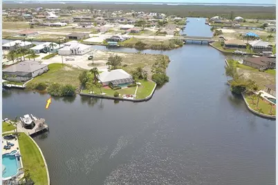 1253 NW 39th Ave, Cape Coral, FL 33993 - Photo 5