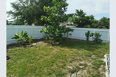 2116 NE 5th Pl, Cape Coral, FL 33909 - Photo 27