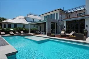 688 3rd St N, Naples, FL 34102 - Photo 17