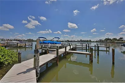 9517 Gulf Shore Dr #401, Naples, FL 34108 - Photo 5