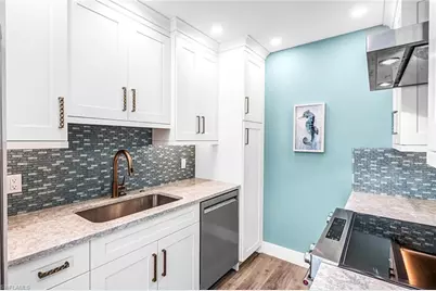 333 Harbour Dr #201, Naples, FL 34103 - Photo 23