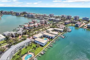 333 Harbour Dr, Naples, FL 34103 - Photo 31