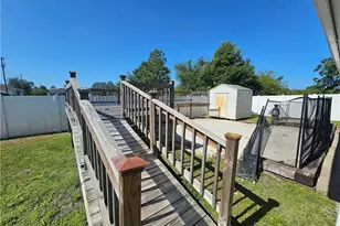 3903 1st St SW, Lehigh Acres, FL 33976 - Photo 23