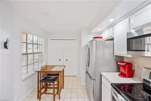 13046 Amberley Ct, Bonita Springs, FL 34135 - Photo 5