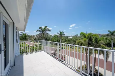 200 Topanga Dr, Bonita Springs, FL 34134 - Photo 25