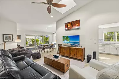 5610 Sundown Harbor Ct, Fort Myers, FL 33919 - Photo 5