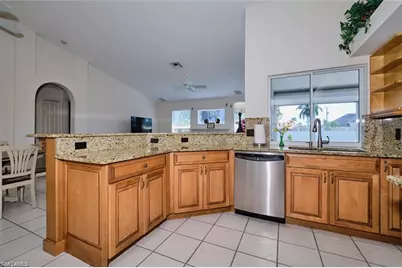 5507 SW 14th Pl, Cape Coral, FL 33914 - Photo 7