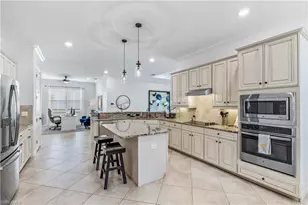 28111 Wicklow Ct, Bonita Springs, FL 34135 - Photo 7