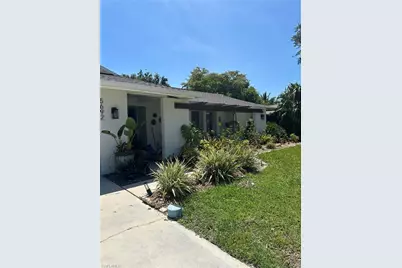 5692 Eichen Cir W, Fort Myers, FL 33919 - Photo 5