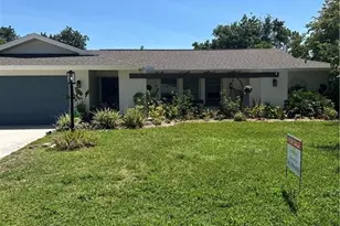 5692 Eichen Cir W, Fort Myers, FL 33919 - Photo 3