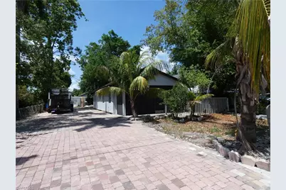 3817 Pearl St, Fort Myers, FL 33916 - Photo 1