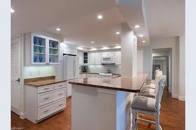11030 Gulf Shore Dr #504, Naples, FL 34108 - Photo 7