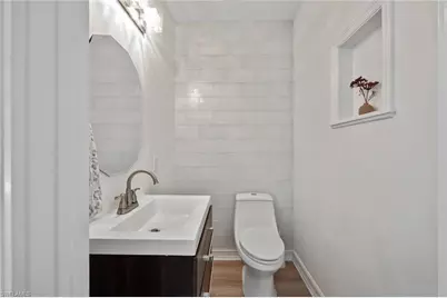 160 3rd St N, Naples, FL 34102 - Photo 27