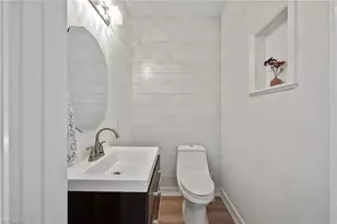 160 3rd St N, Naples, FL 34102 - Photo 27