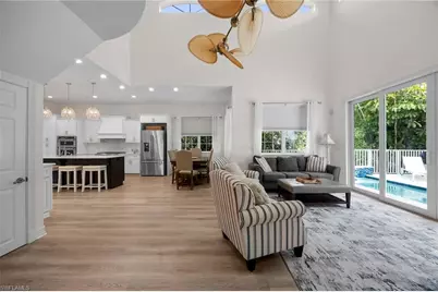 160 3rd St N, Naples, FL 34102 - Photo 9