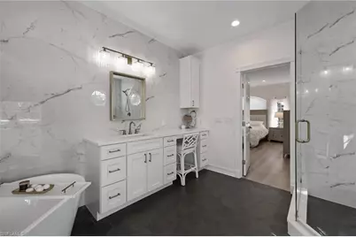 160 3rd St N, Naples, FL 34102 - Photo 19