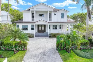 160 3rd St N, Naples, FL 34102 - Photo 1