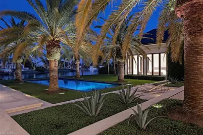 3655 Fort Charles Dr, Naples, FL 34102 - Photo 49