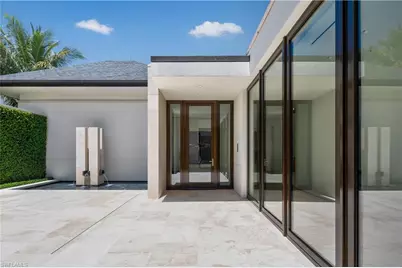 3655 Fort Charles Dr, Naples, FL 34102 - Photo 9