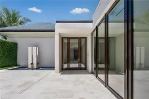 3655 Fort Charles Dr, Naples, FL 34102 - Photo 9