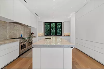 3655 Fort Charles Dr, Naples, FL 34102 - Photo 13