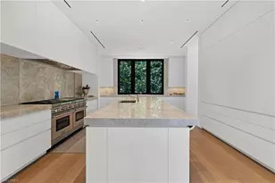 3655 Fort Charles Dr, Naples, FL 34102 - Photo 13