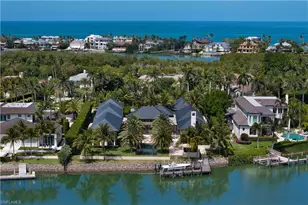 3655 Fort Charles Dr, Naples, FL 34102 - Photo 45