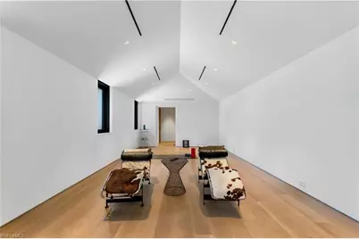 3655 Fort Charles Dr, Naples, FL 34102 - Photo 21