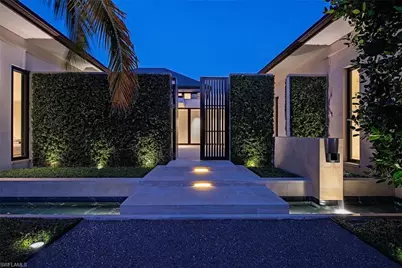 3655 Fort Charles Dr, Naples, FL 34102 - Photo 7