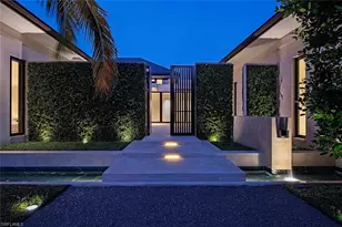 3655 Fort Charles Dr, Naples, FL 34102 - Photo 7