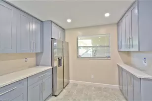 776 Landover Cir, Naples, FL 34104 - Photo 5