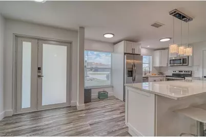 5146 York Ct, Cape Coral, FL 33904 - Photo 3