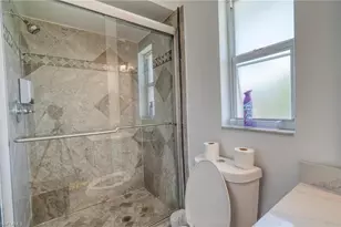 5146 York Ct, Cape Coral, FL 33904 - Photo 13